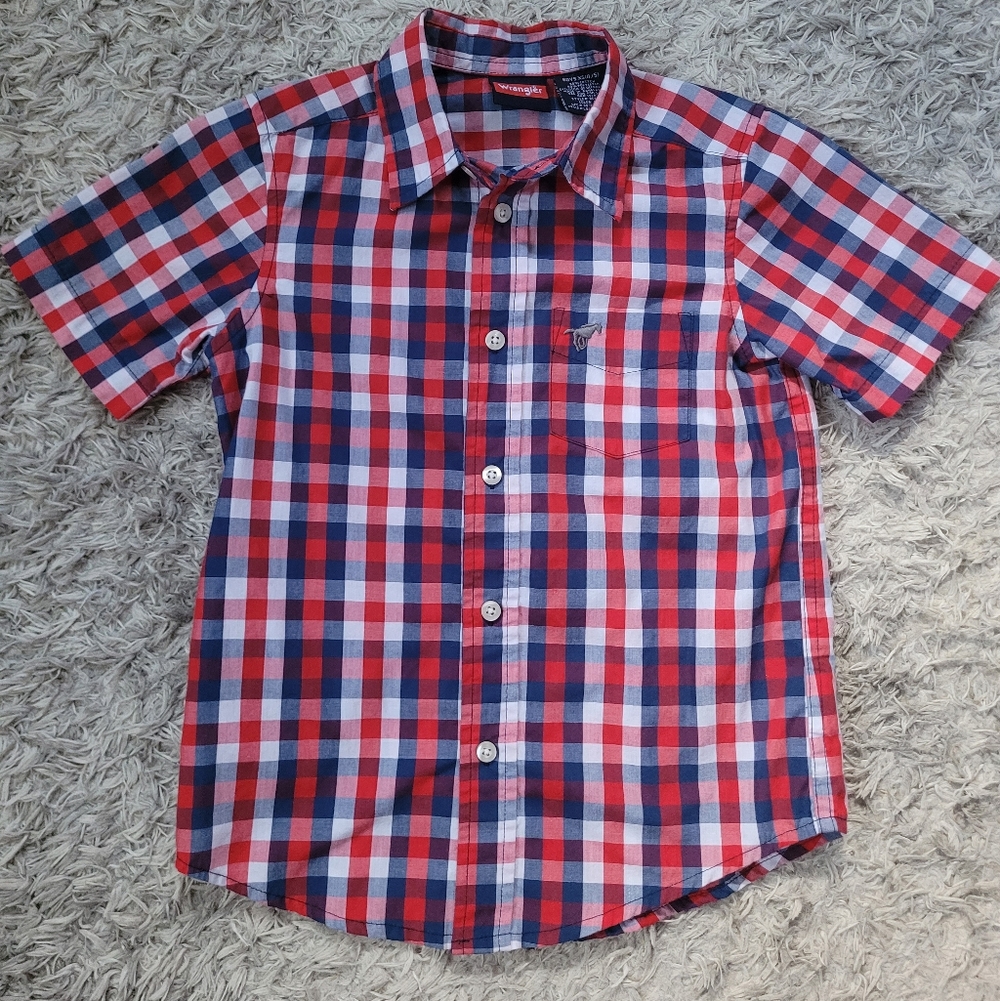 Wrangler Short-Sleeve Plaid Button-Down Shirt in Red, Blue & White